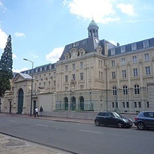 Issy les Moulineaux 92