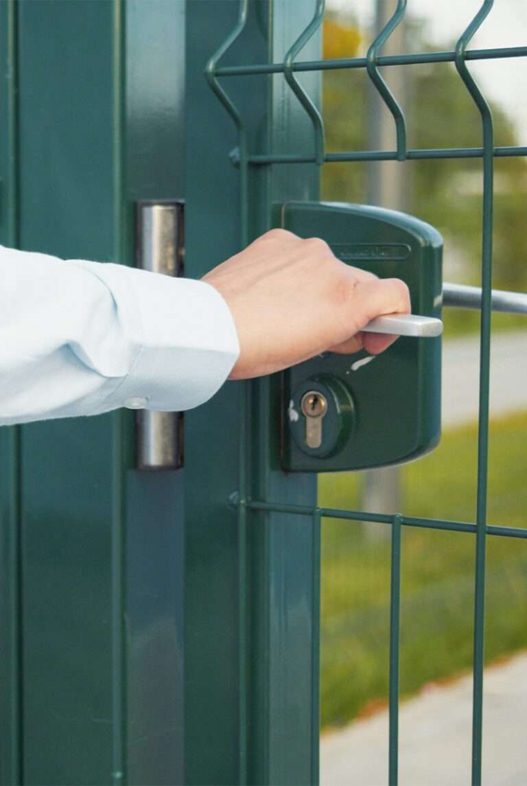 Installation dépannage motorisation portail battant ile de france