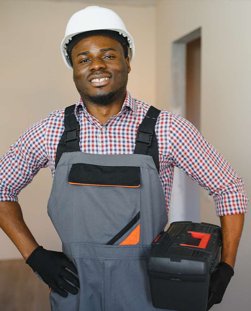 Employé africain db assistance installateur dépanneur motorisation ouverture fermeture idf