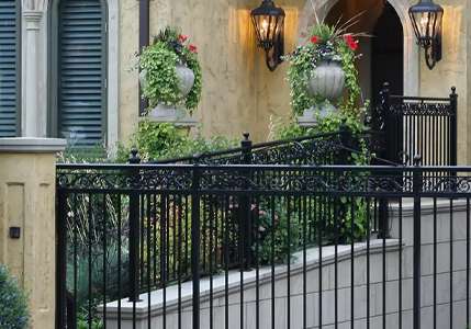 Portail moderne électronique et motorisé