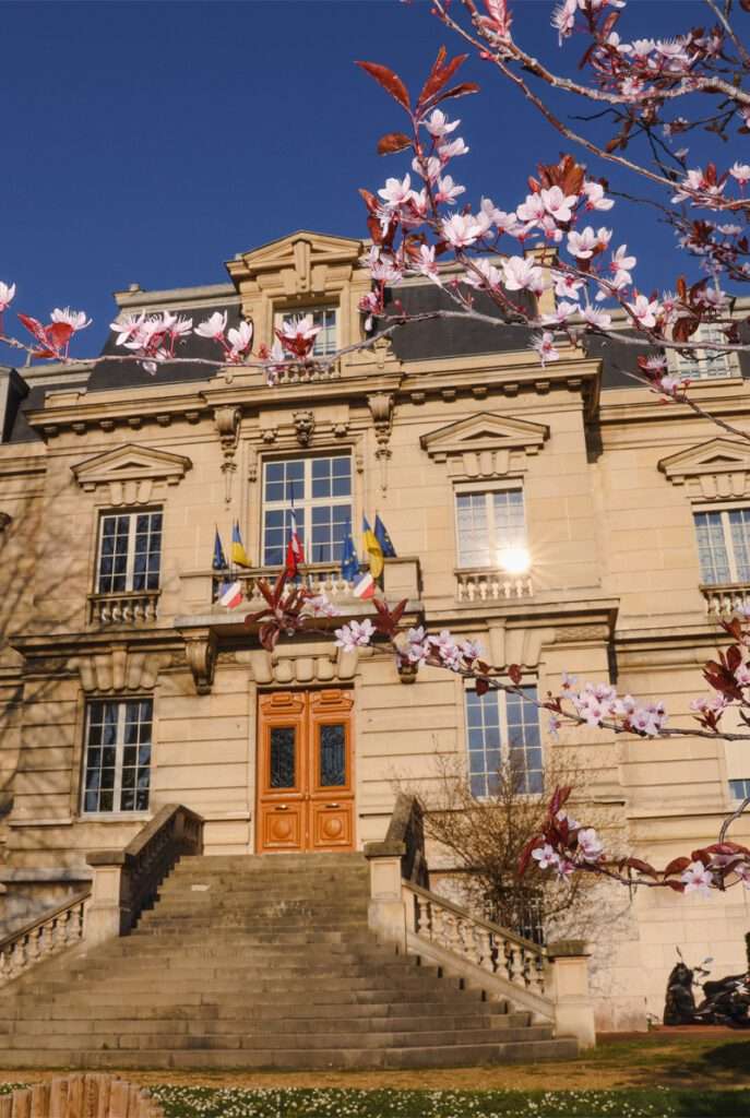 Vanves 92 ouverture fermeture installation depannage entretien motorisation